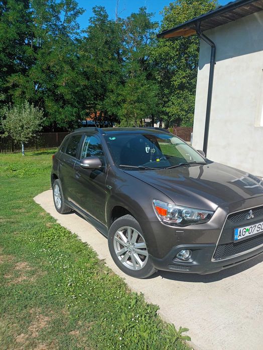 MITSUBISHI ASX 2011