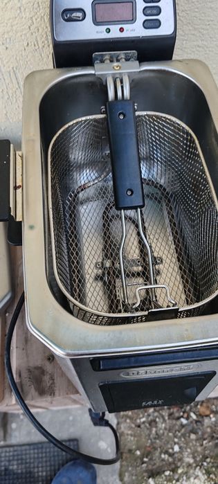 friteuza delonghi f24518cz digital