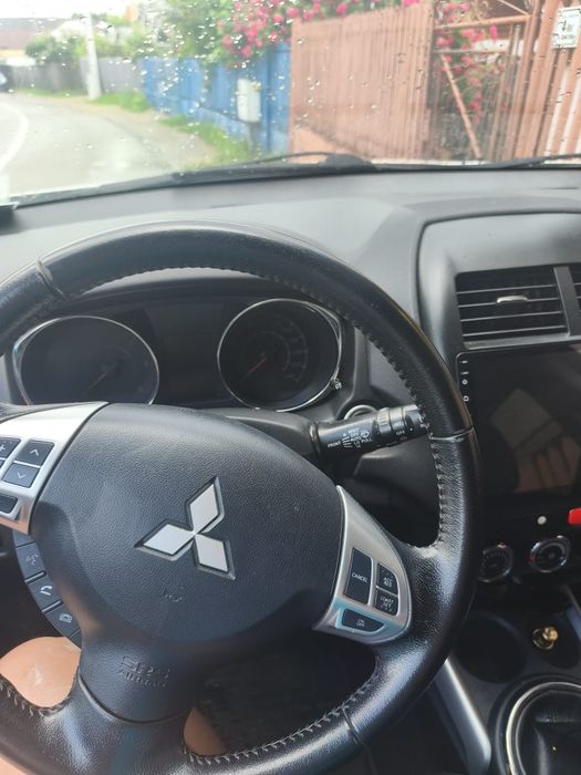 MITSUBISHI ASX 2012 — imagine 3