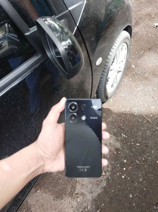 Redmi not 13 8/256 xolati edial yangi hech qanaqa aybi yuq karop dak