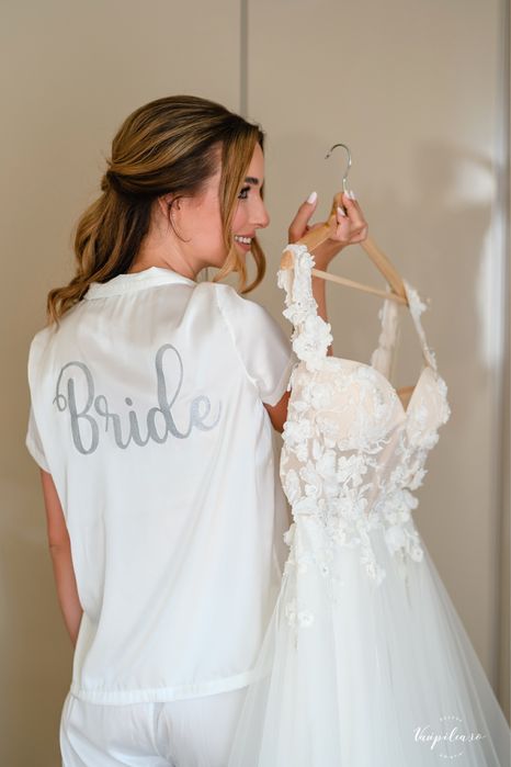 Vând rochie de mireasă