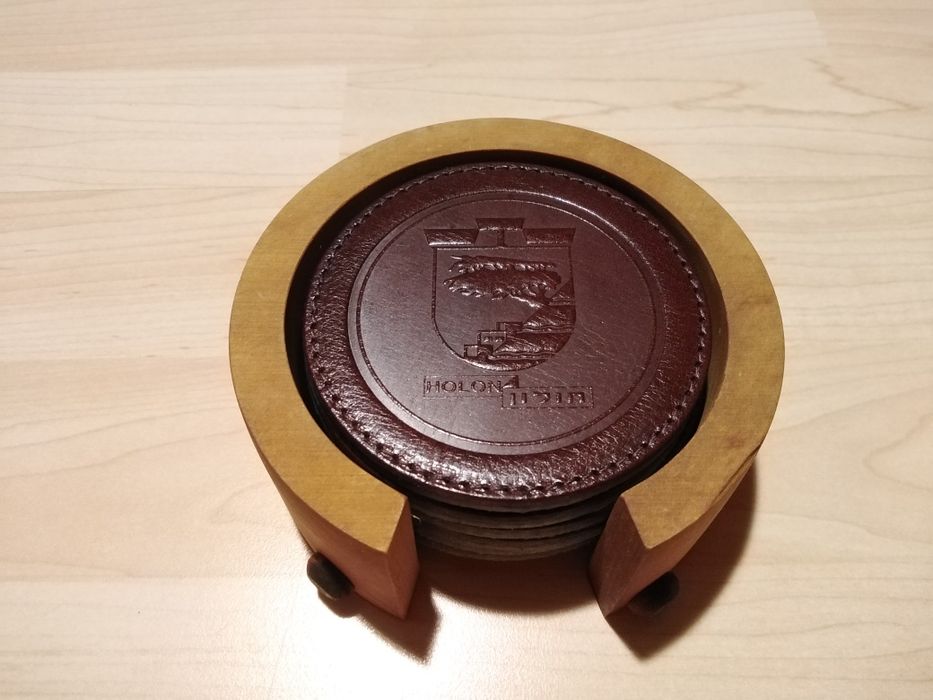 Подложки за чаши от естествена кожа