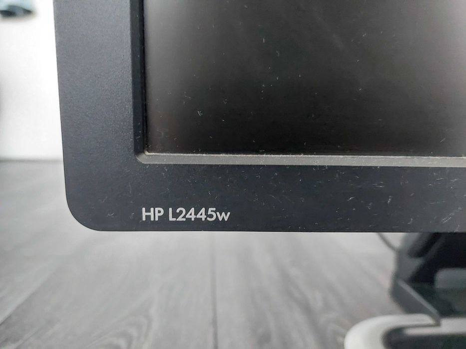 Монитор HP L2445w