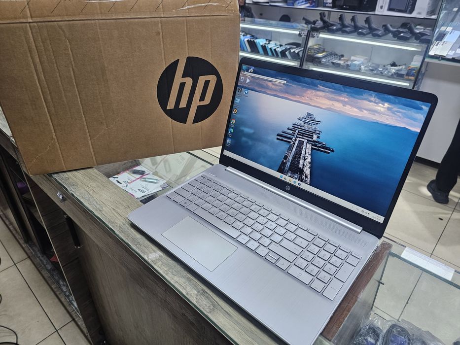 HP Core i3 12-поколения