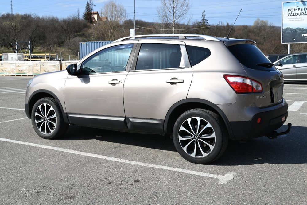 Nissan Qashqai 2012 1.6 diesel 4*4