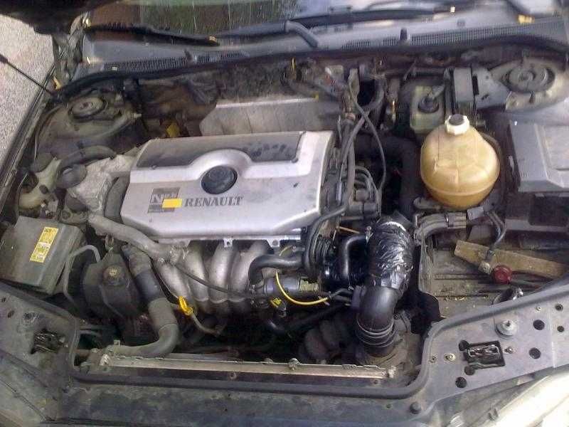 Рено Сафран 2.5i 20V / Renault Safrane 2.5i 20V на части