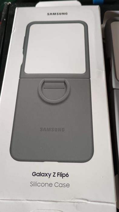 Husa originala Samsung Galaxy Z Flip 6 noua cu inel