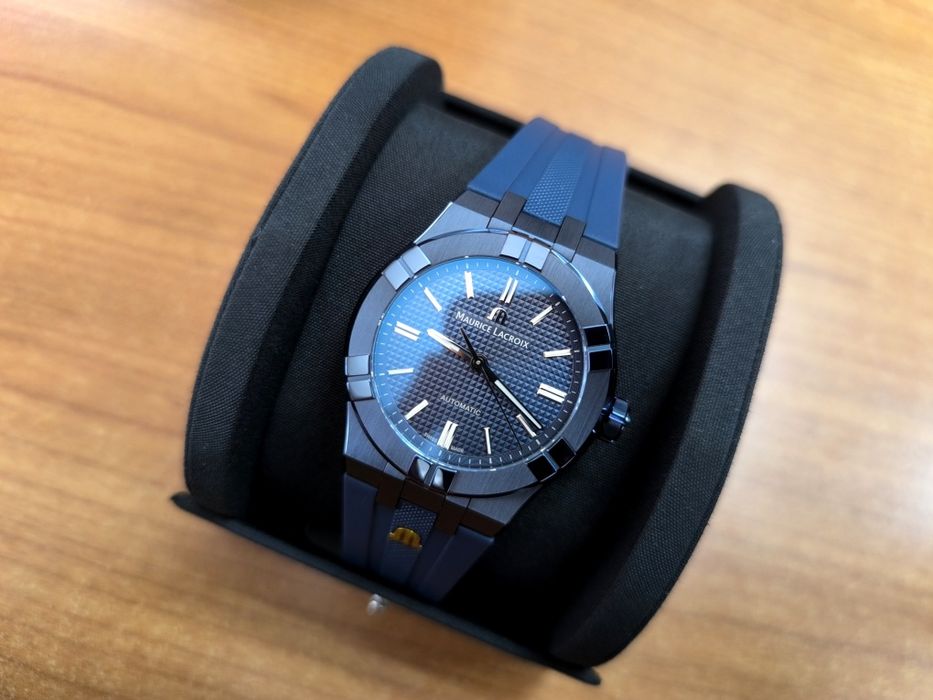 Maurice Lacroix AIKON Automatic Limited Edition AI6007-PVC00-430-4