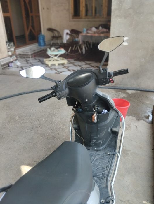 Sukuter surochni sotiladi