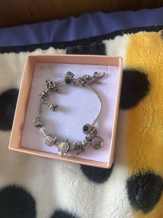 Vand bratara pandora