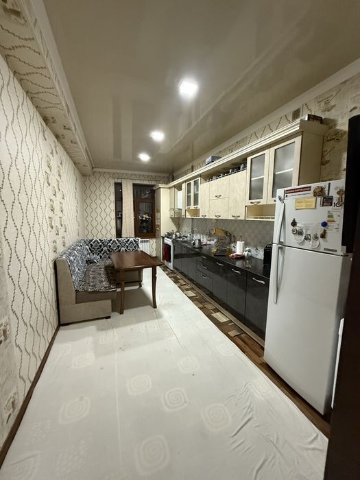 Vokzalda 3 xona kvartira sotiladi arzon narxda