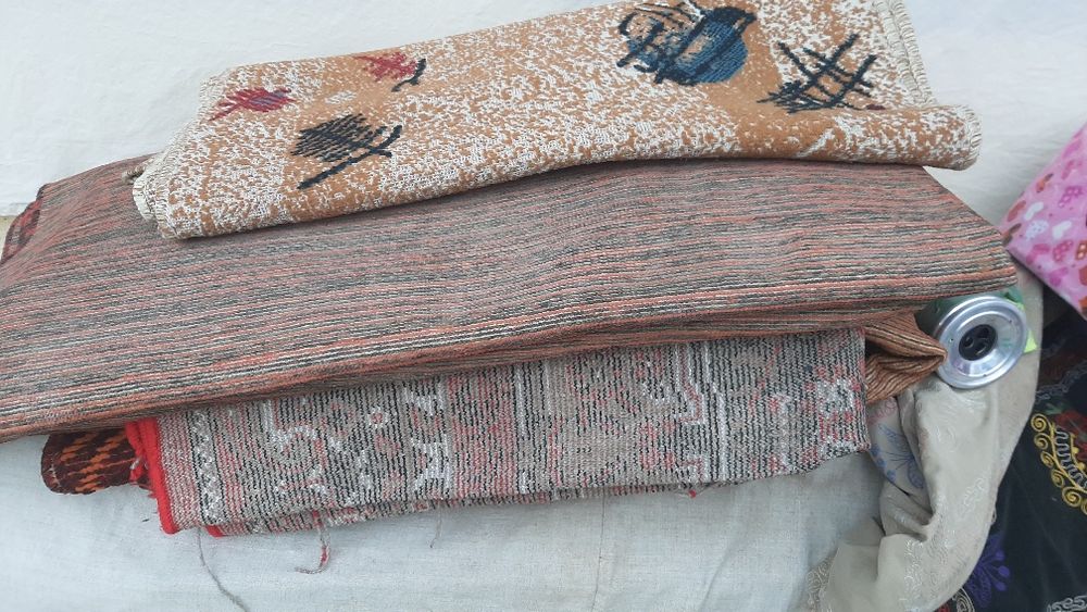 Чойнак, пиёла, соковыжималка 2 та, 2 та палас, 1 та дарошка, 1  глам.