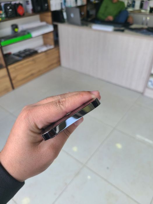 İphone 12 pro 256 gb 87%. karokasi bor