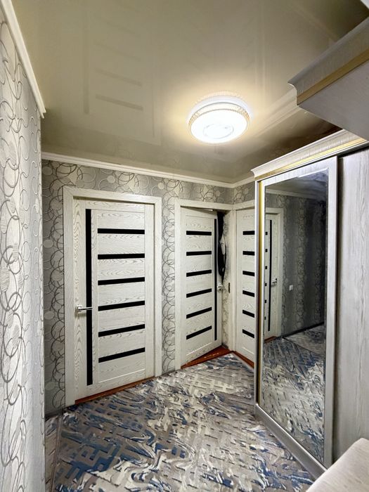 Olmaliqda 3xonali kvartira sotiladi!