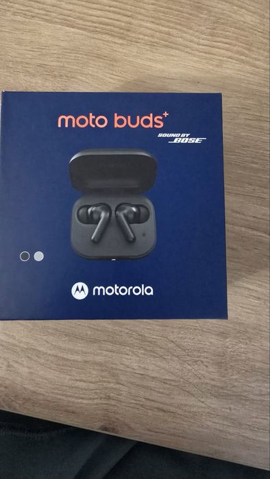 Слушалки Moto Buds+