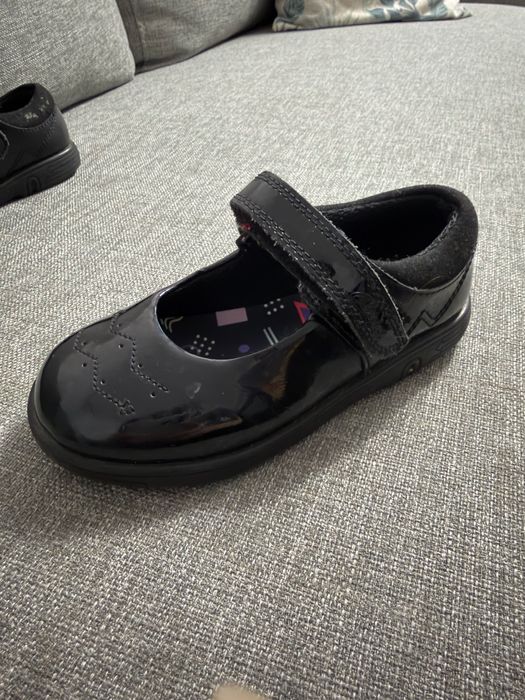 Детски обувки Clarks 25/5 номер