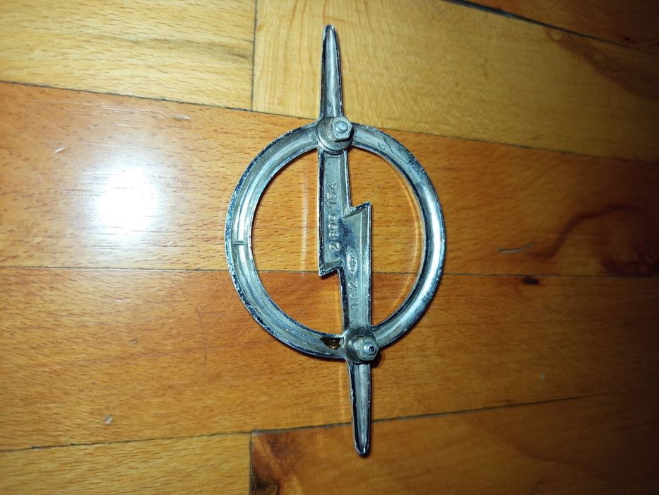 Емблема opel ретро