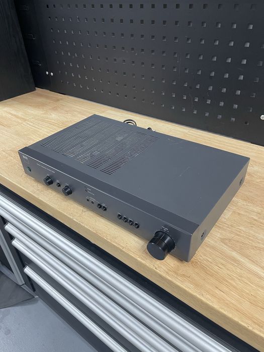 Amplificator nad 310