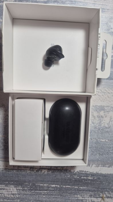 Продам наушник Samsung GalaxyBuds