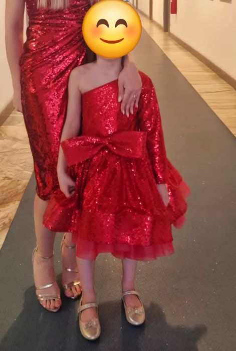 Rochie rosie superba 4-5 ani