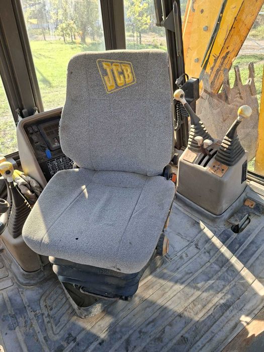 Buldoexcavator JCB 3CX-4