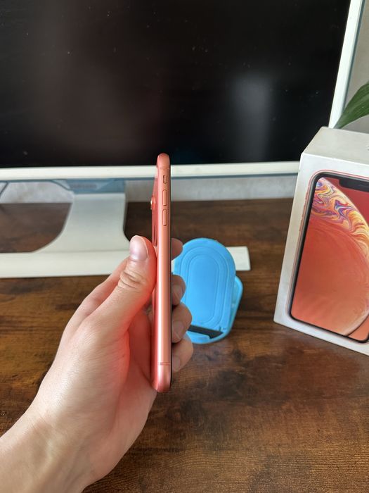 Iphone xr (128 gb)
