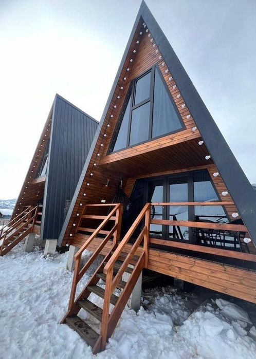 Vând cabane de lemn