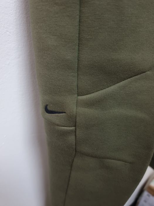 Nike Tech - pantaloni lungi premium (nike, adidas, jordan)