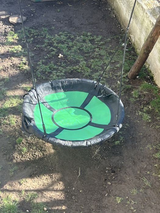 Детска площадка.