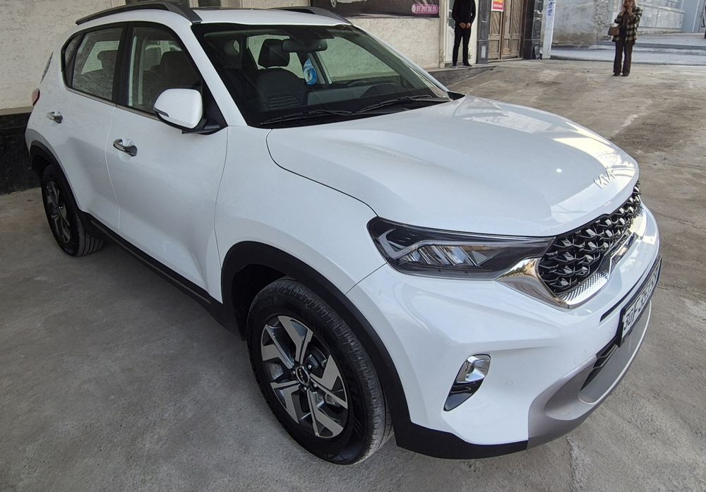 KIA Sonet Full, 3 pozitsiya lyuk bor.