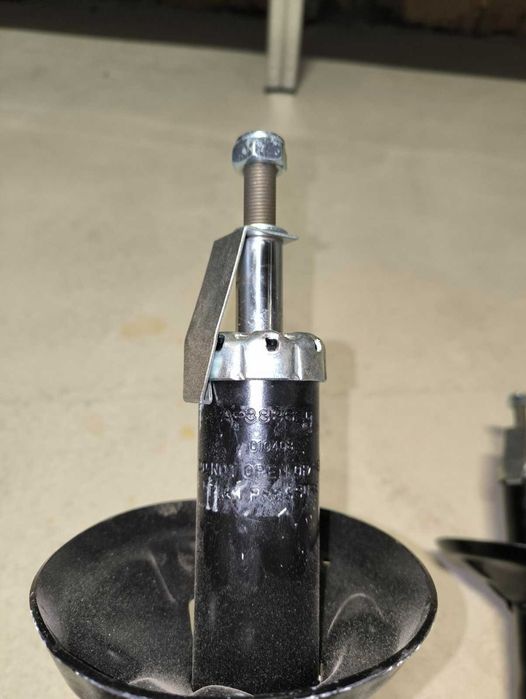 Предни амортисьори VAG