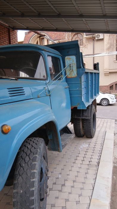 Zil MMZ 4502 rangi ko'k 
ishlap chiqarilgan yili 1988
Yuk ozi ag'daruv