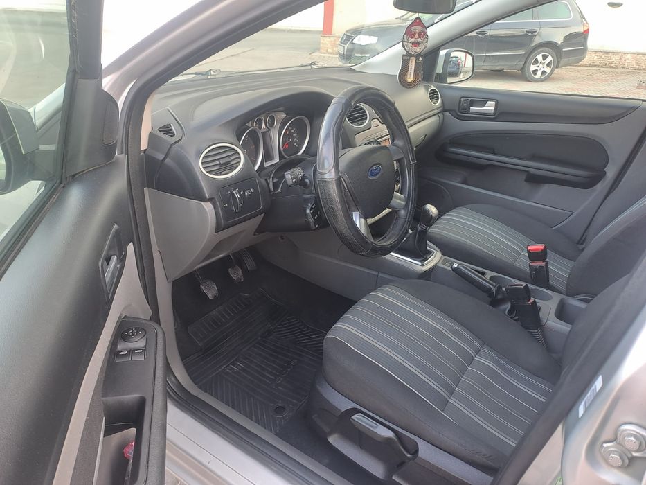 Ford Focus 2 an fab 2011 motor 1.6d euro5 bine intretinut