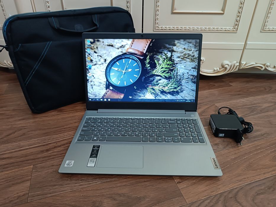 Ноутбук LENOVO i3-10thGen + Сумка.