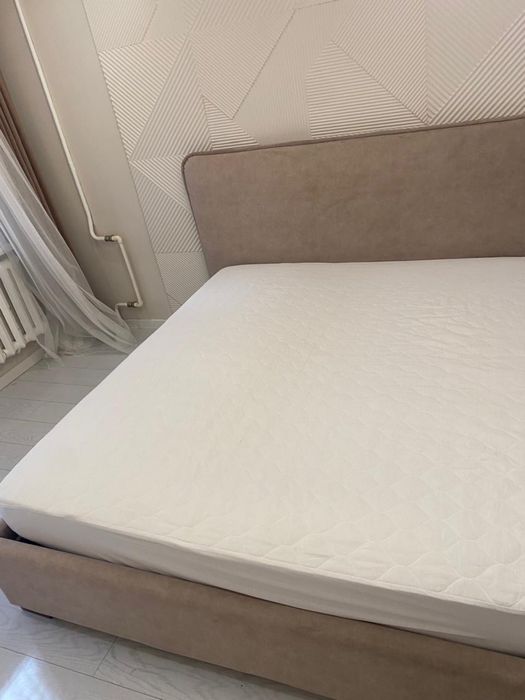 Продам матрас в идеальном состояни