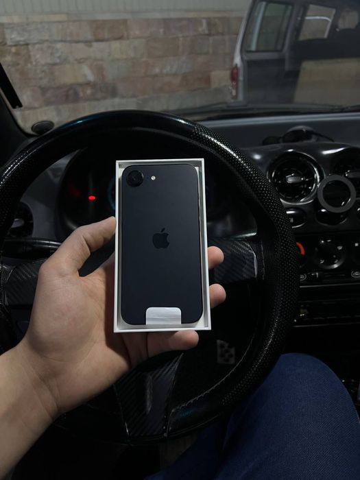Iphone 16 e 128 gb