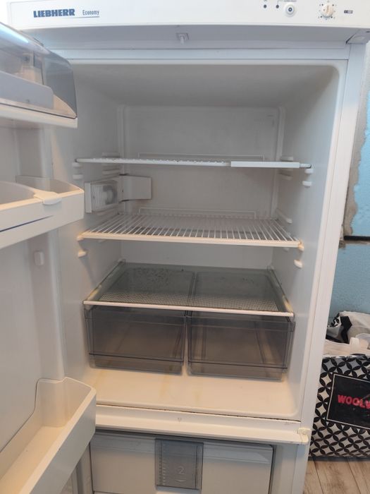 Хладилник с фризер