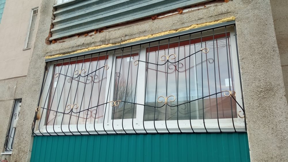 Решетки на окна от 14000.