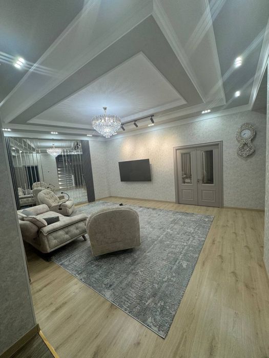 Продаеться 2 участка 3 и 3,5 сотки,евроремонт Юнусабад Тикланиш махала