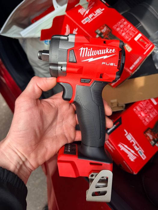 Masina de insurubat cu impact Milwaukee M18 FIW2F12-0