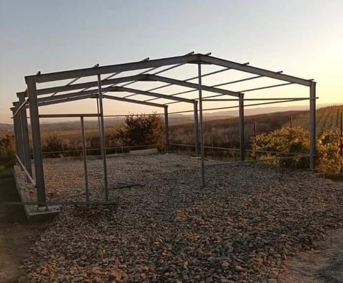 Vând hală metalică 10 X 20
