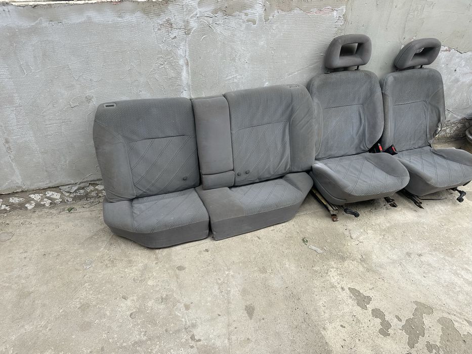 Продам сиденья опель вектра А