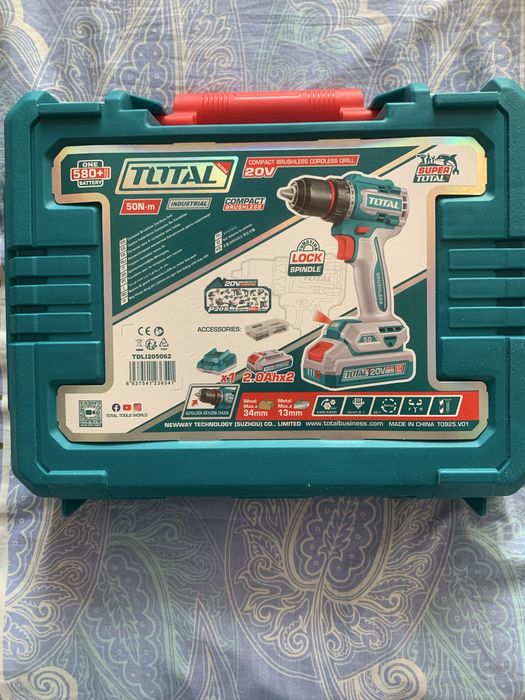 Шуруповерт Total