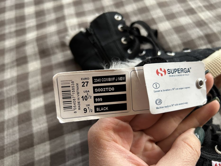 Нови високи кецове / ботуши Supergra