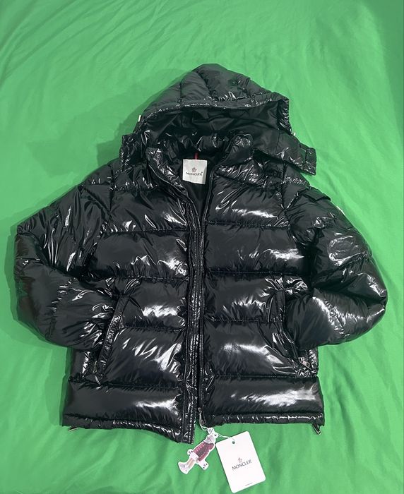 Geaca Moncler marimea M-L