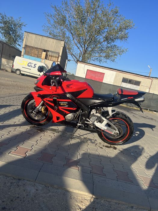 Honda CBR 600 RR pc37 an 2003