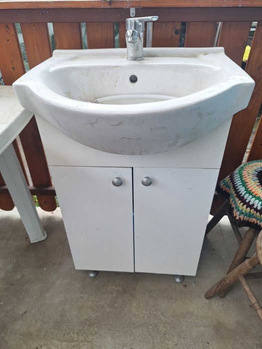 Vand centrala veche, mobila baie, rezelvor wc, etc