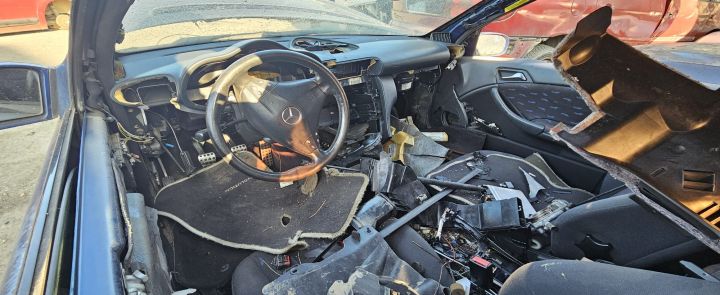 Macara geam stanga electrica Mercedes-Benz C-Class 2002