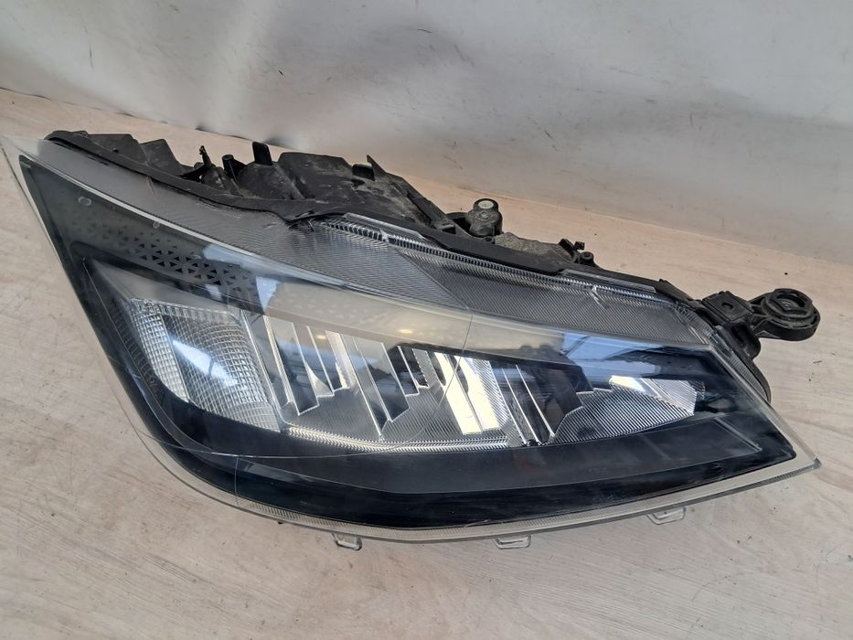 Фар Seat Ibiza 6f 2019/2023г