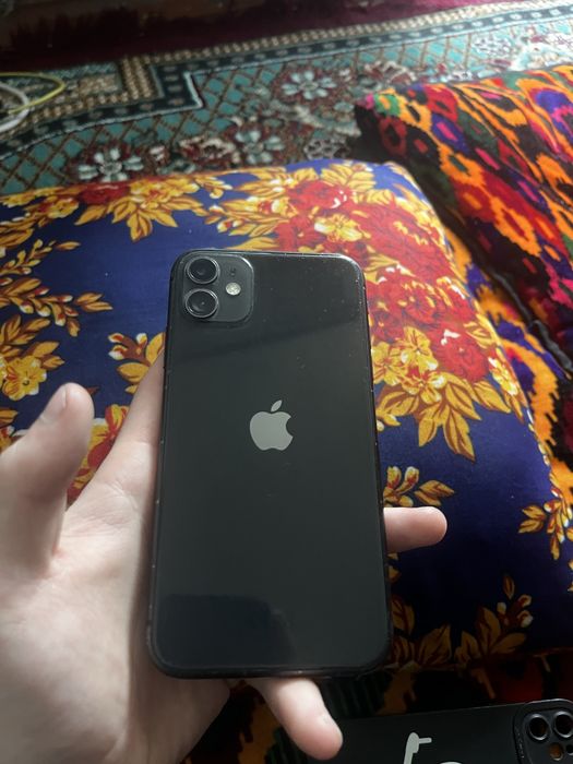 Продам айфон 11 заблокирвоный